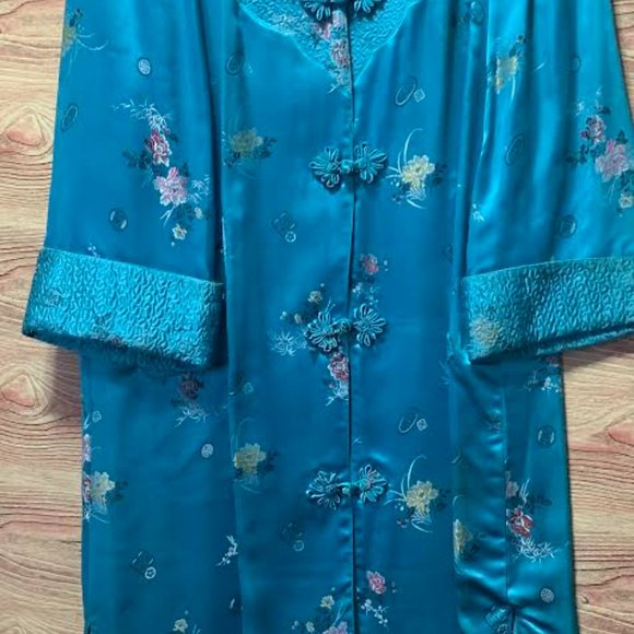 Antique Vintage Teal Satin Made in Hong Kong size 40 - Picture 10 of 10
